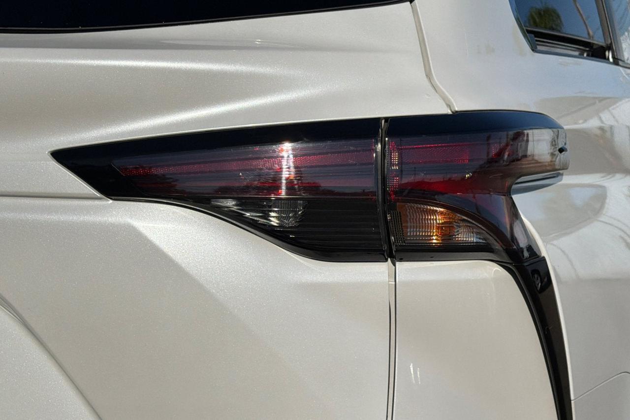 2023 Toyota Sienna XLE Roseville CA