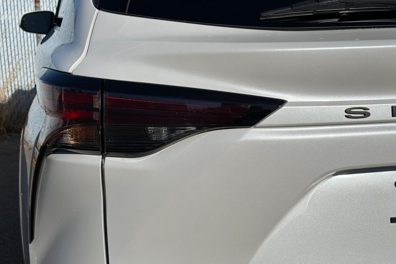 2023 Toyota Sienna XLE Roseville CA