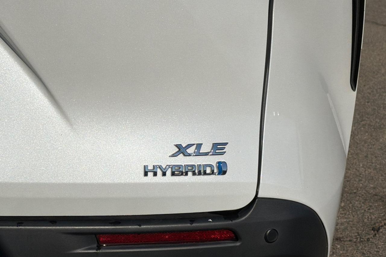 2023 Toyota Sienna XLE Roseville CA