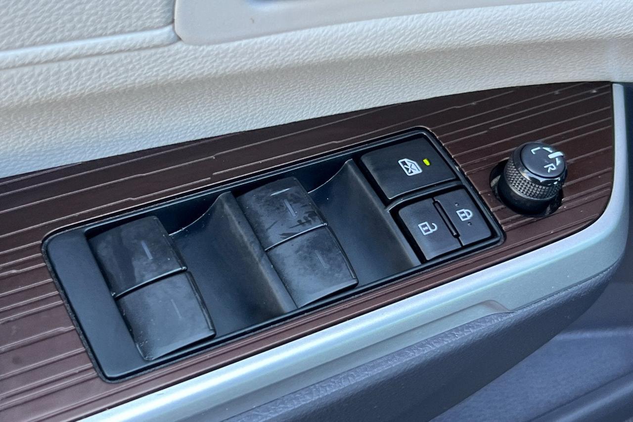 2023 Toyota Sienna XLE Roseville CA