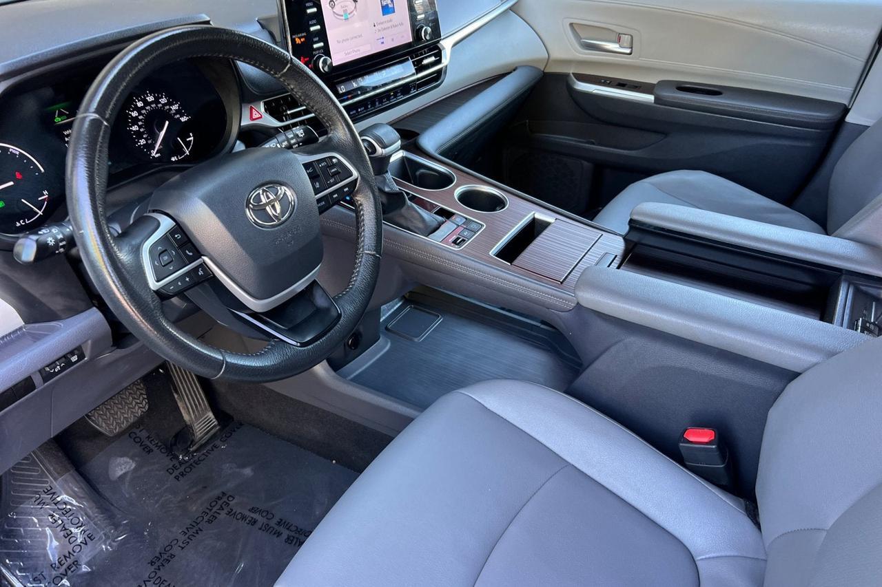 2023 Toyota Sienna XLE Roseville CA
