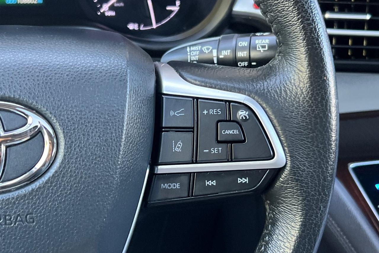 2023 Toyota Sienna XLE Roseville CA