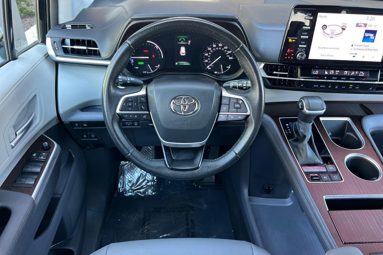 2023 Toyota Sienna XLE Roseville CA