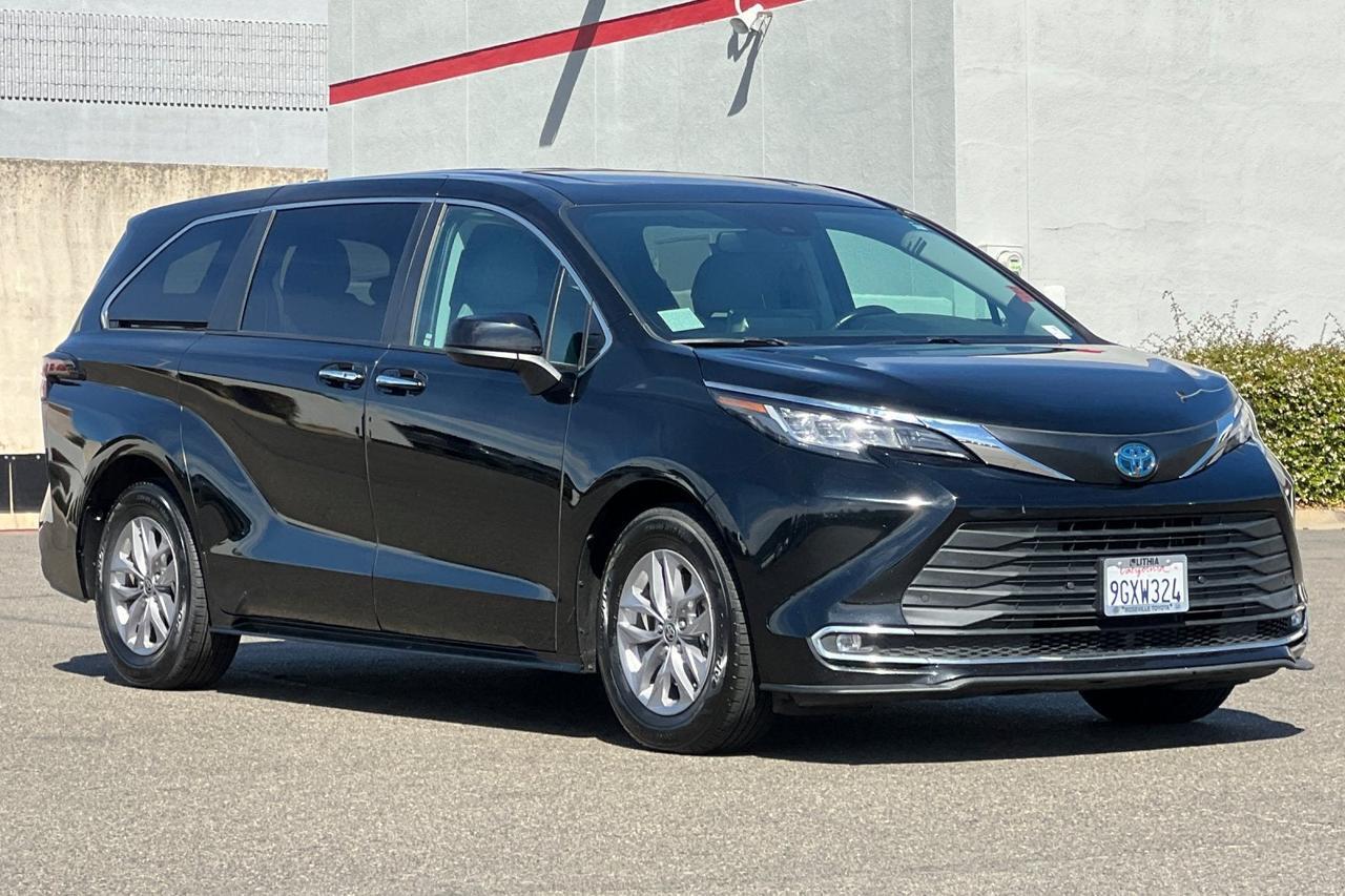 2023 Toyota Sienna XLE Roseville CA