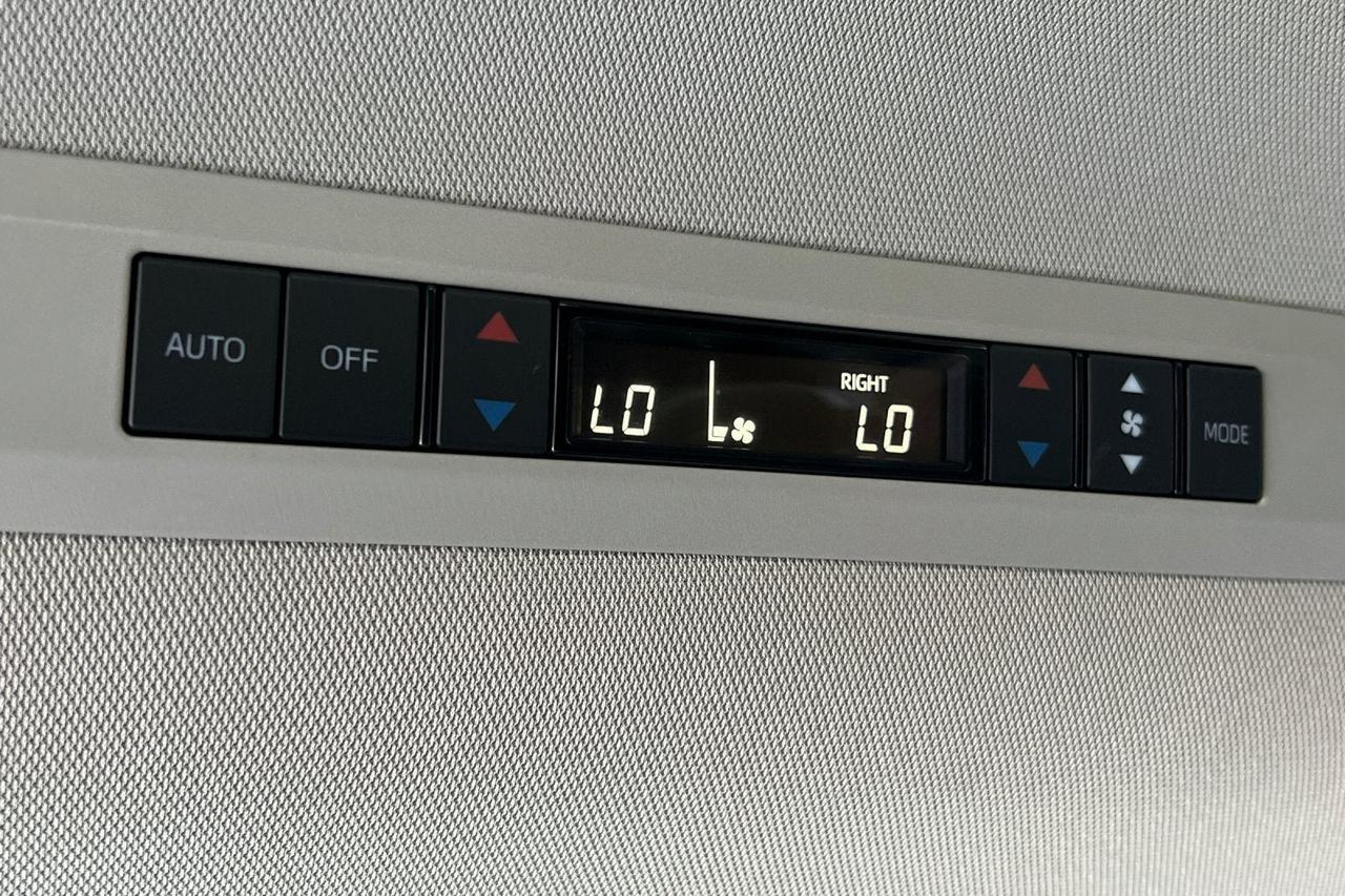 2023 Toyota Sienna XLE Roseville CA