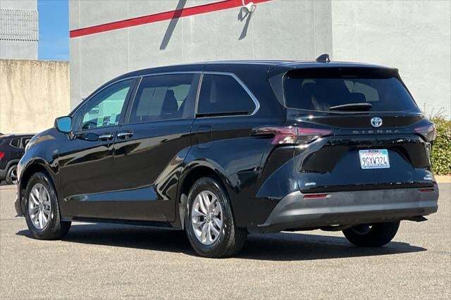 2023 Toyota Sienna XLE Roseville CA