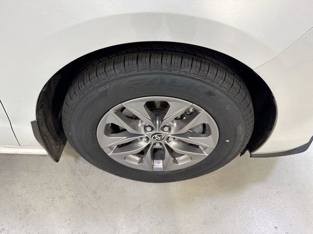 2023 Toyota Sienna XLE San Antonio TX