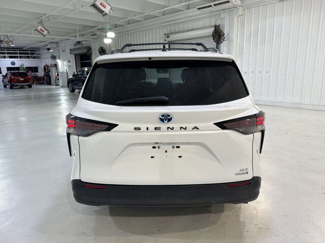 2023 Toyota Sienna XLE San Antonio TX