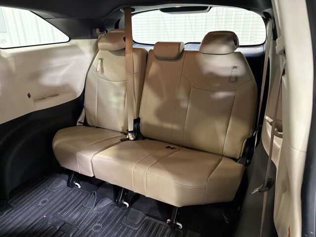 2023 Toyota Sienna XLE San Antonio TX
