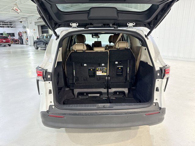 2023 Toyota Sienna XLE San Antonio TX