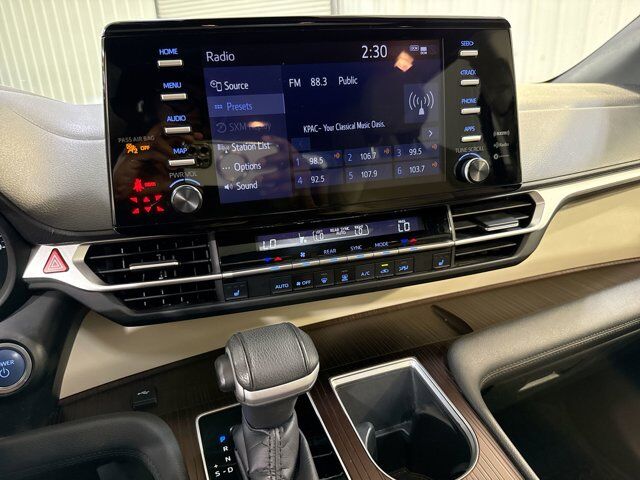 2023 Toyota Sienna XLE San Antonio TX