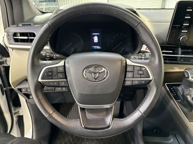 2023 Toyota Sienna XLE San Antonio TX