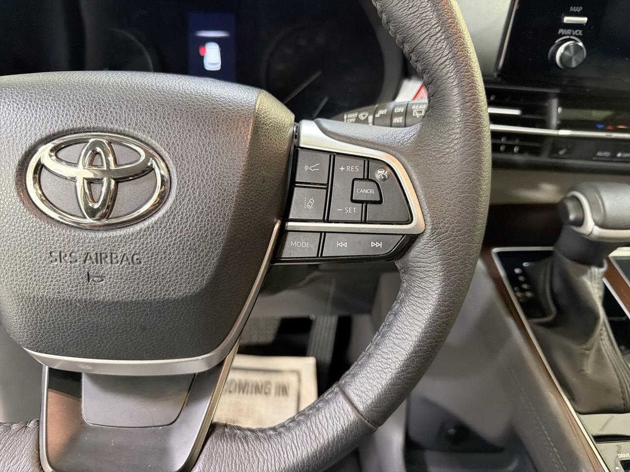 2023 Toyota Sienna XLE San Antonio TX