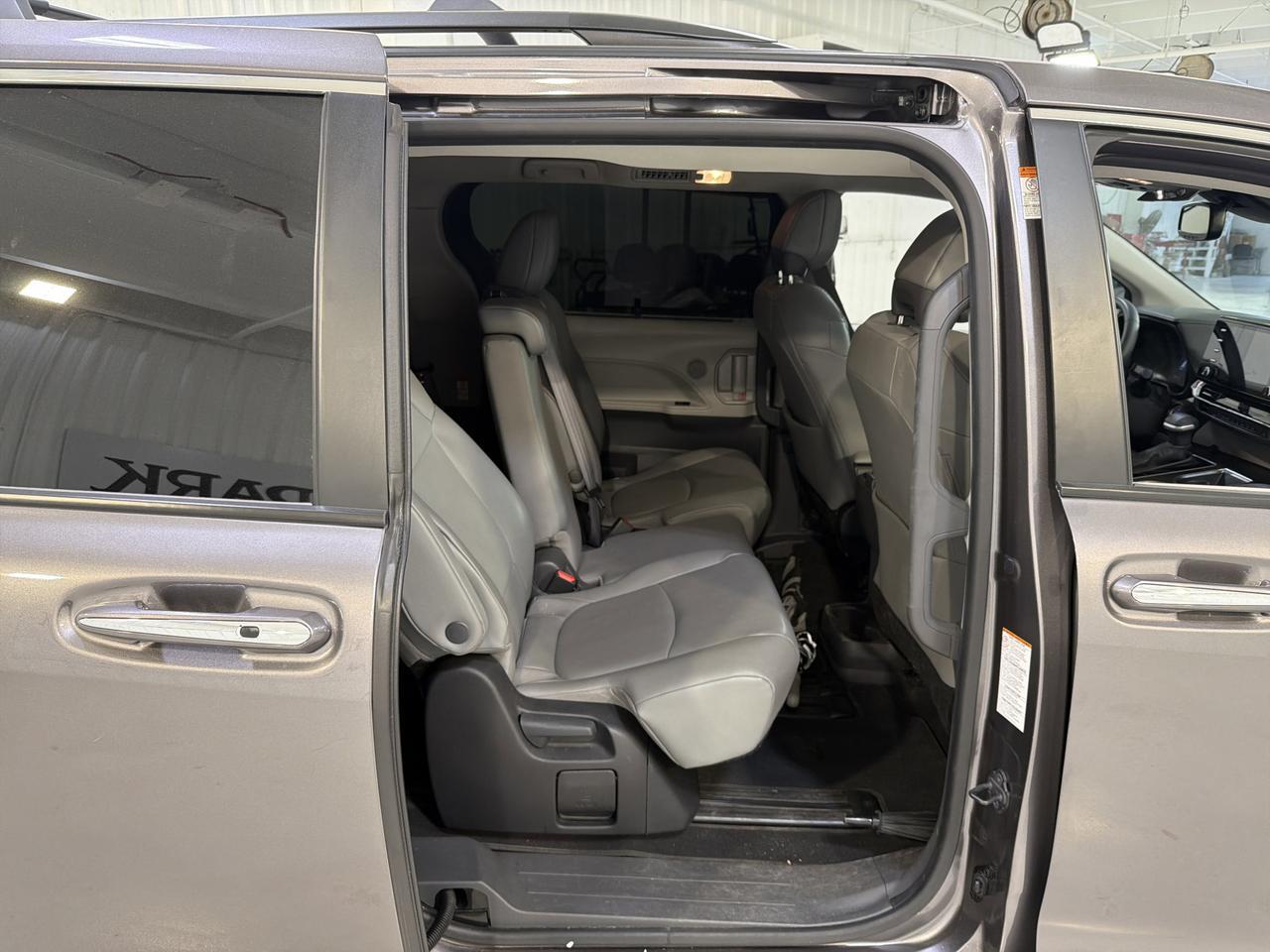 2023 Toyota Sienna XLE San Antonio TX