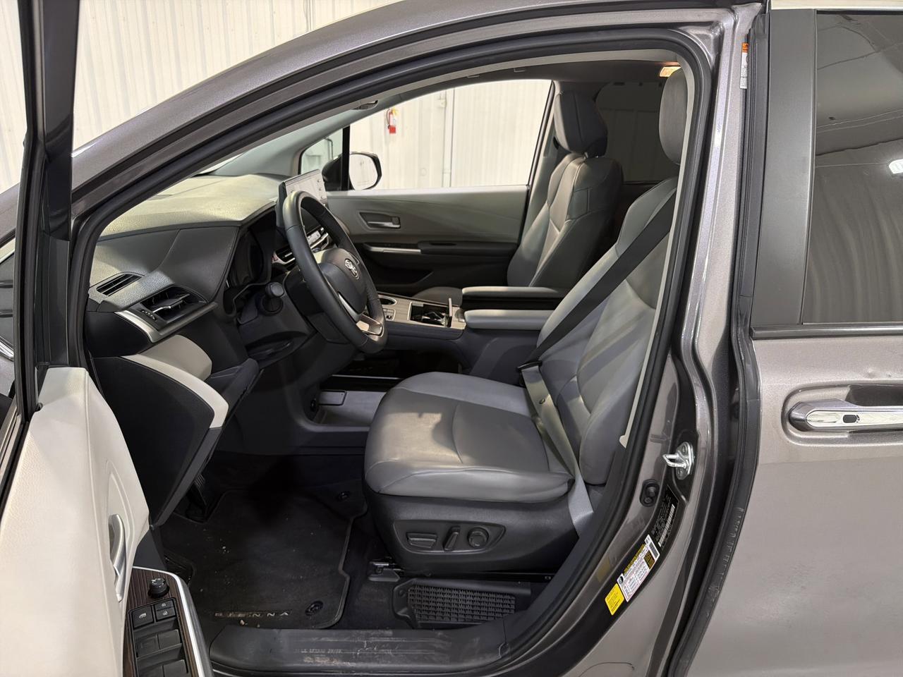 2023 Toyota Sienna XLE San Antonio TX