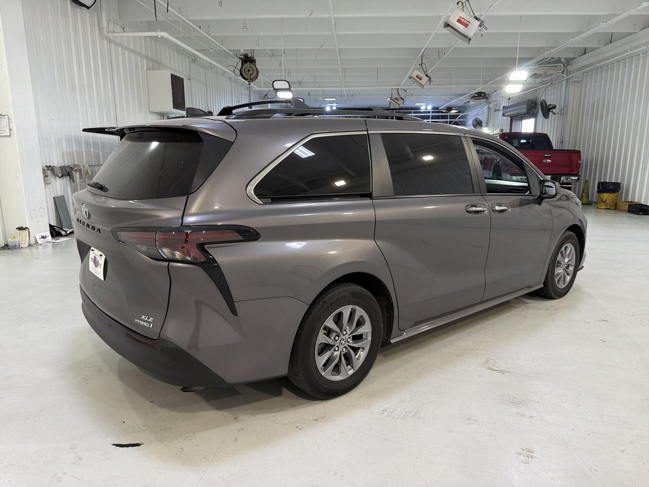 2023 Toyota Sienna XLE San Antonio TX