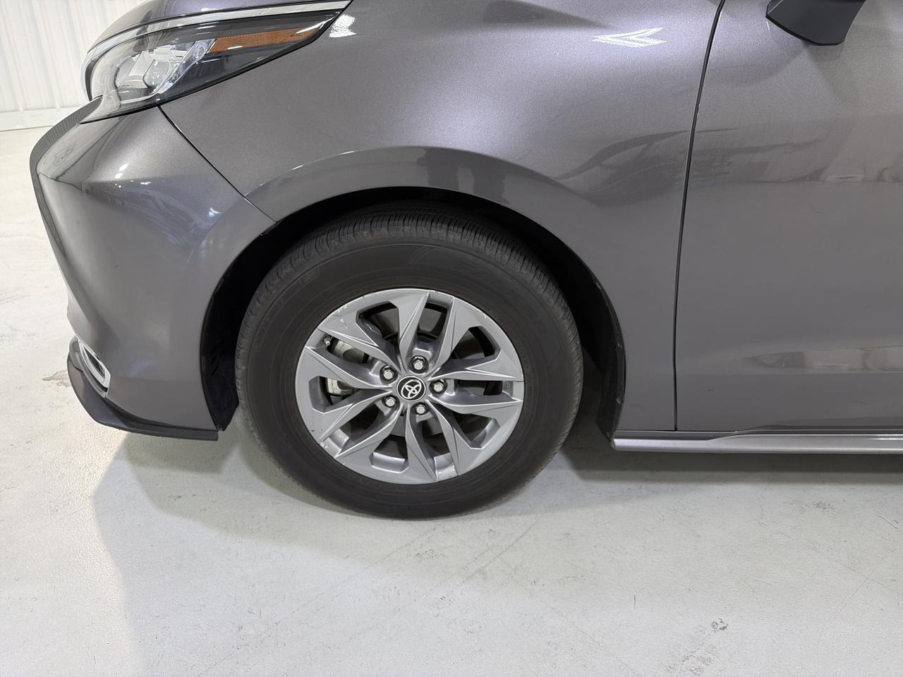 2023 Toyota Sienna XLE San Antonio TX