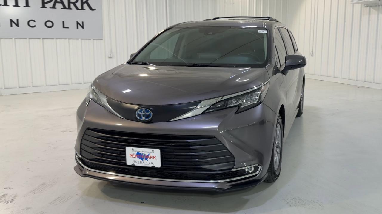 2023 Toyota Sienna XLE San Antonio TX