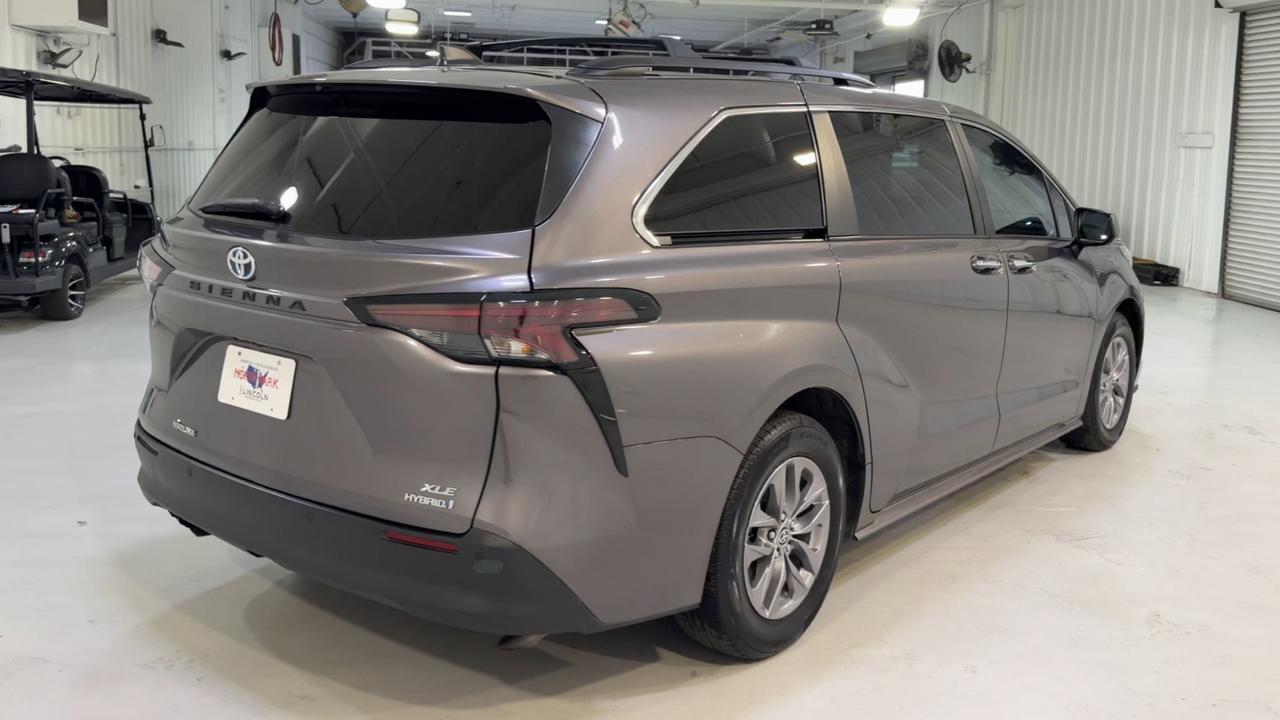 2023 Toyota Sienna XLE San Antonio TX