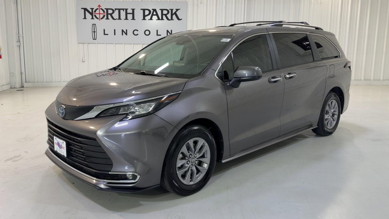 2023 Toyota Sienna XLE San Antonio TX