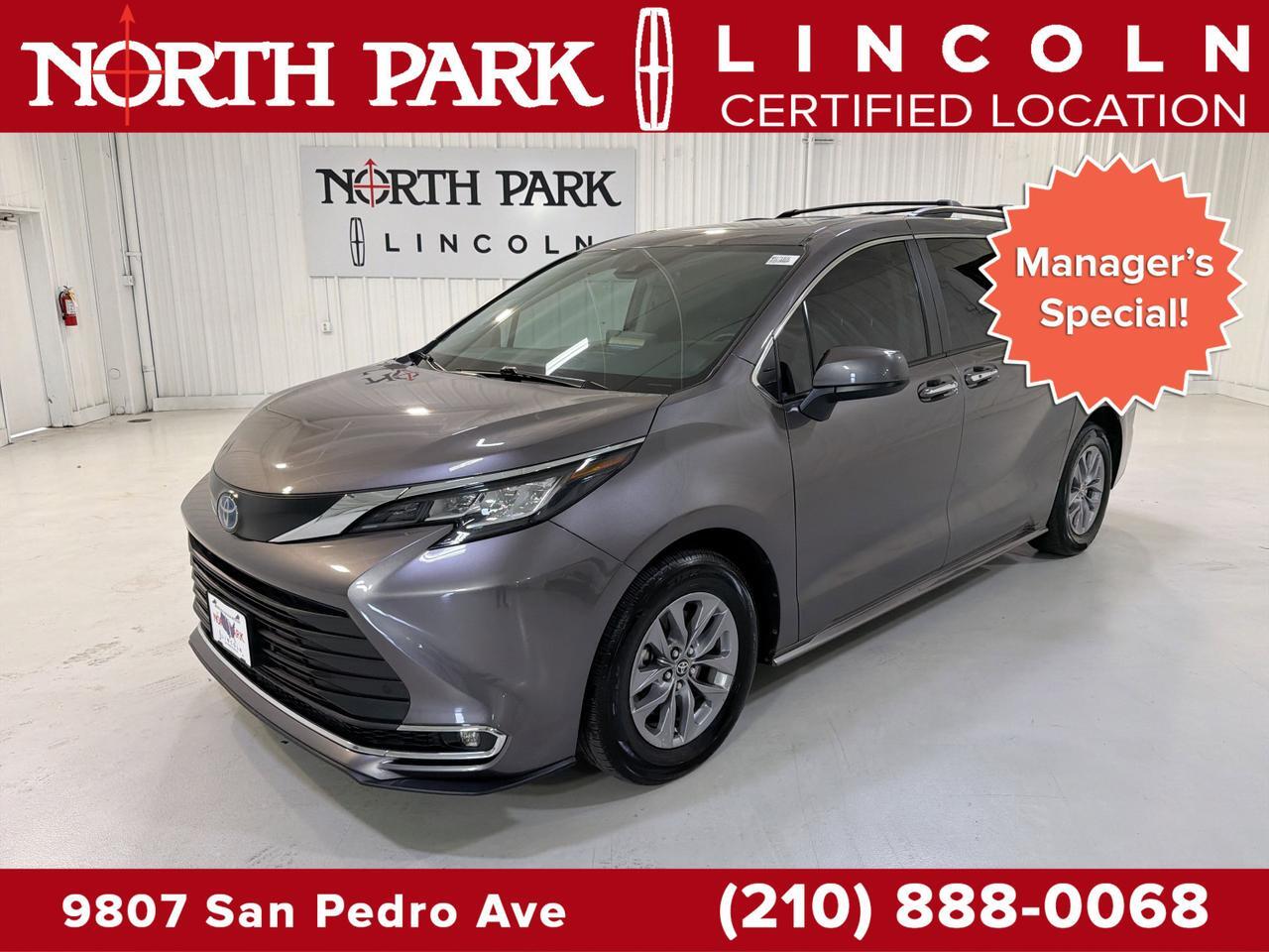 2023 Toyota Sienna XLE