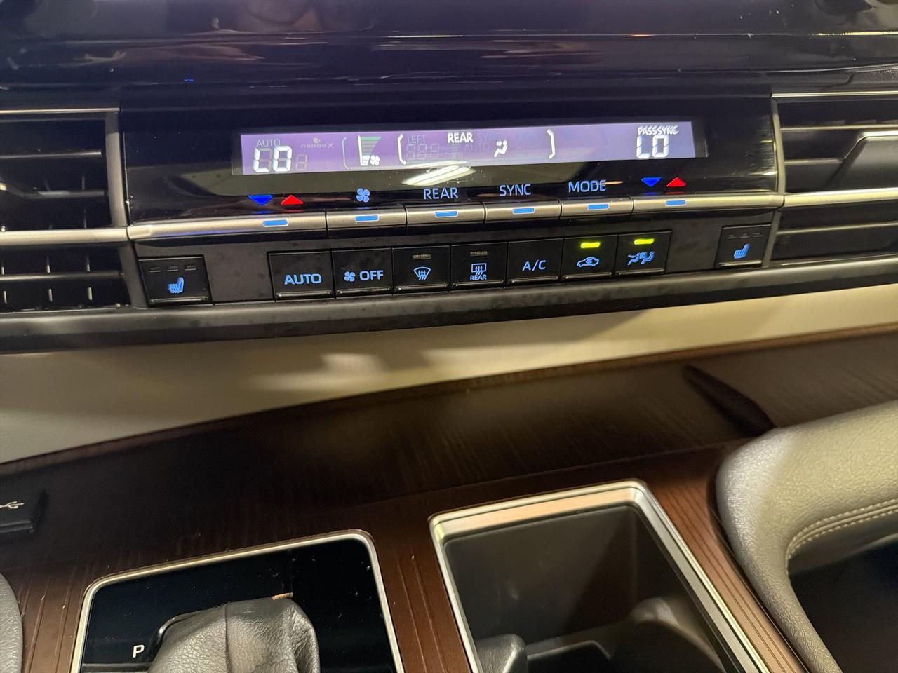 2023 Toyota Sienna XLE San Antonio TX