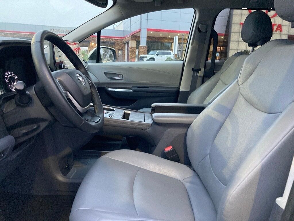 2023 Toyota Sienna XLE San Antonio TX