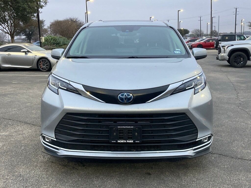 2023 Toyota Sienna XLE San Antonio TX