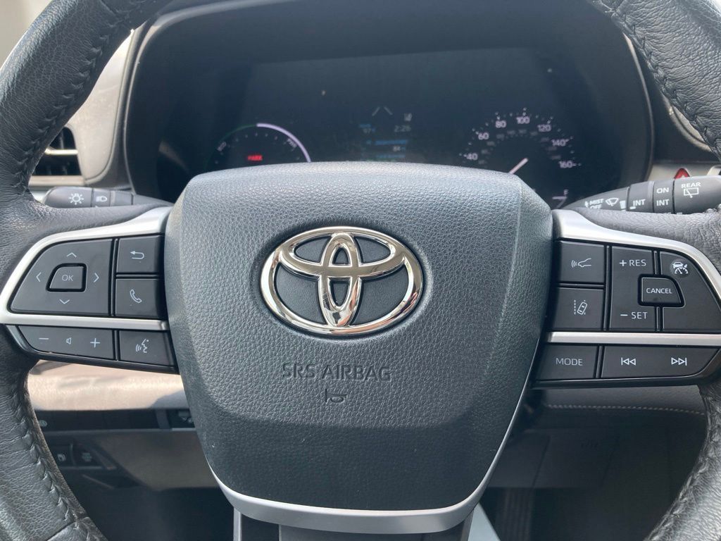 2023 Toyota Sienna XLE San Antonio TX