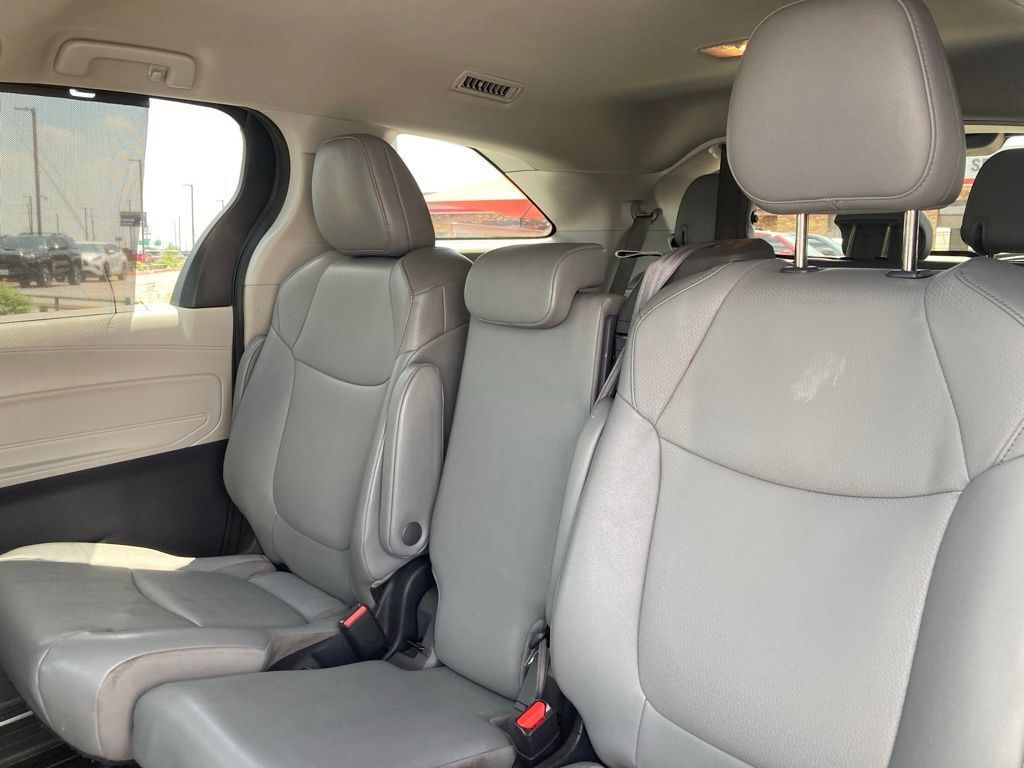 2023 Toyota Sienna XLE San Antonio TX