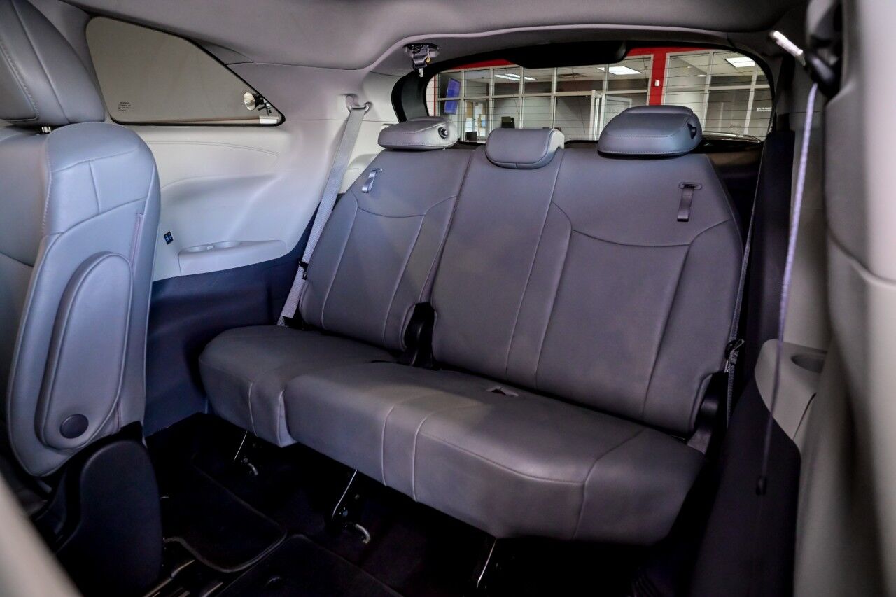 2023 Toyota Sienna XLE Springfield NJ