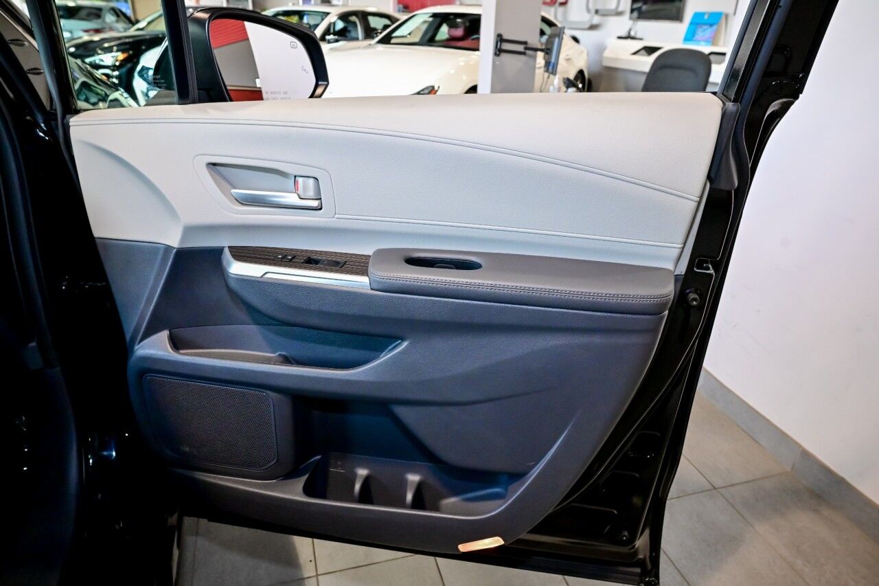 2023 Toyota Sienna XLE Springfield NJ