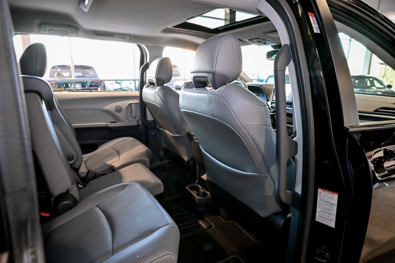 2023 Toyota Sienna XLE Springfield NJ