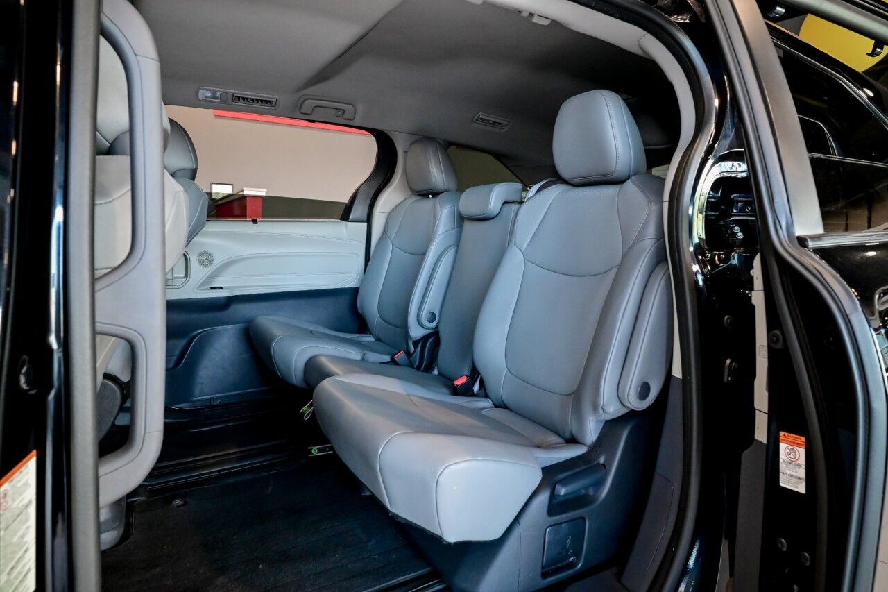 2023 Toyota Sienna XLE Springfield NJ