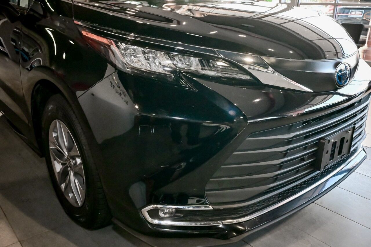 2023 Toyota Sienna XLE Springfield NJ