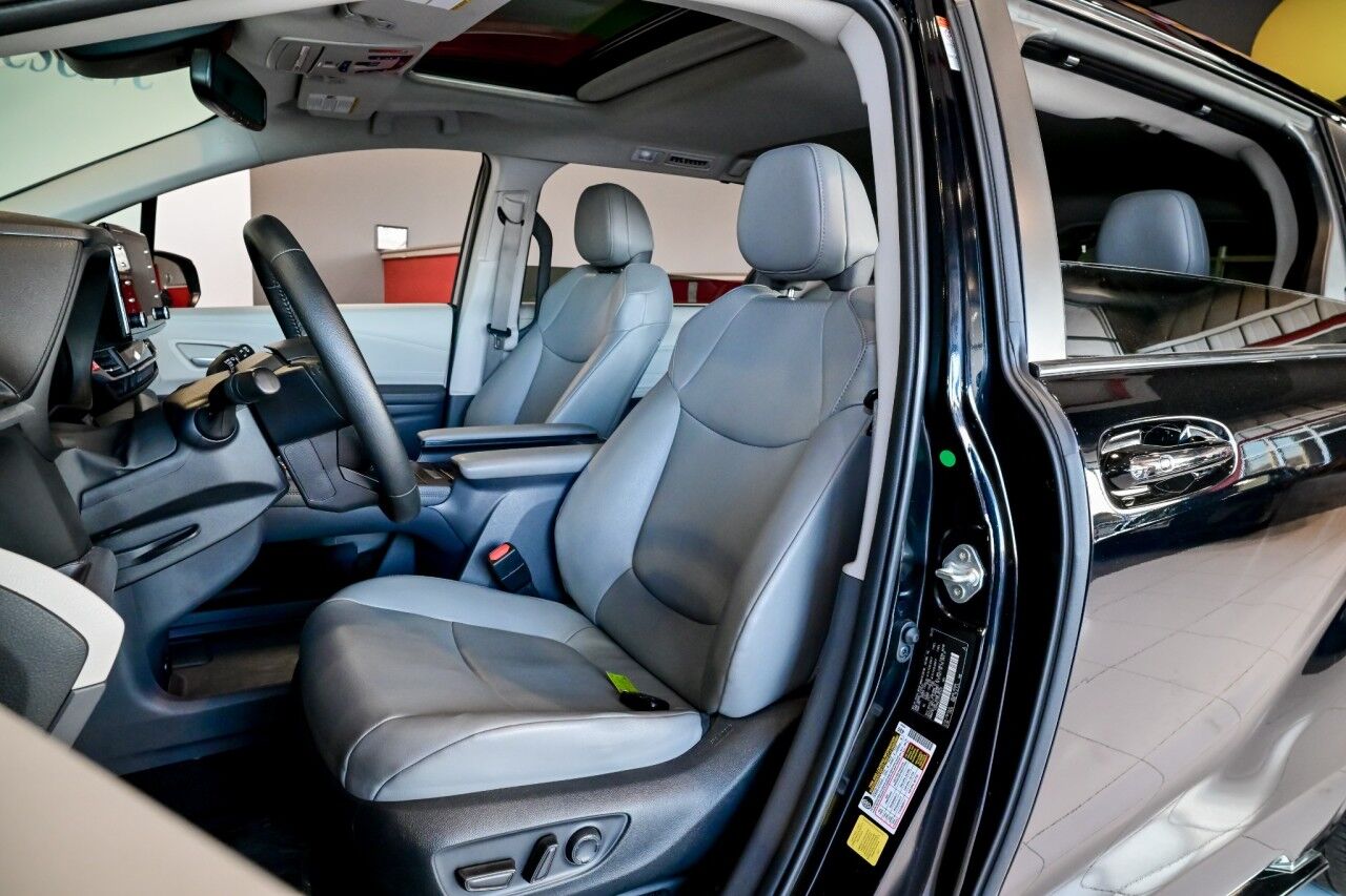 2023 Toyota Sienna XLE Springfield NJ
