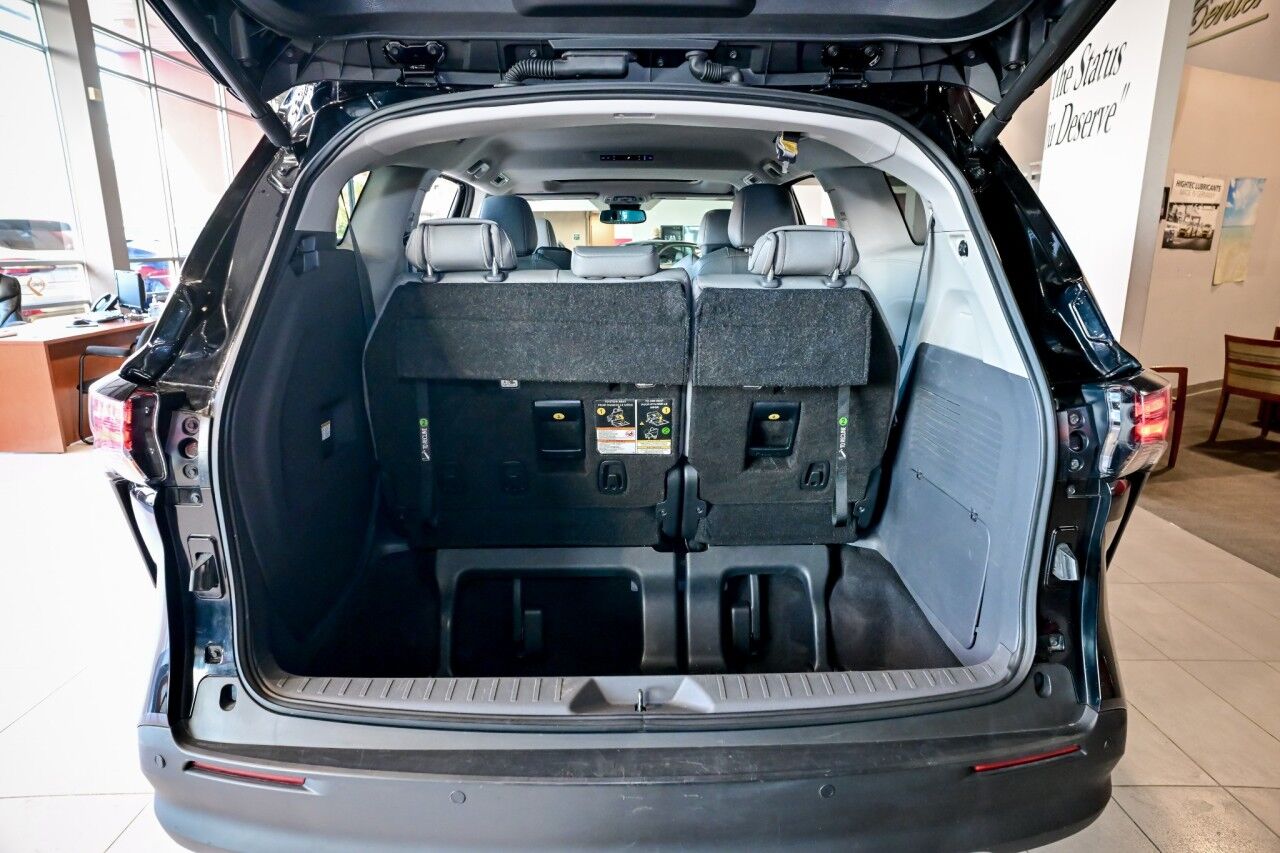 2023 Toyota Sienna XLE Springfield NJ