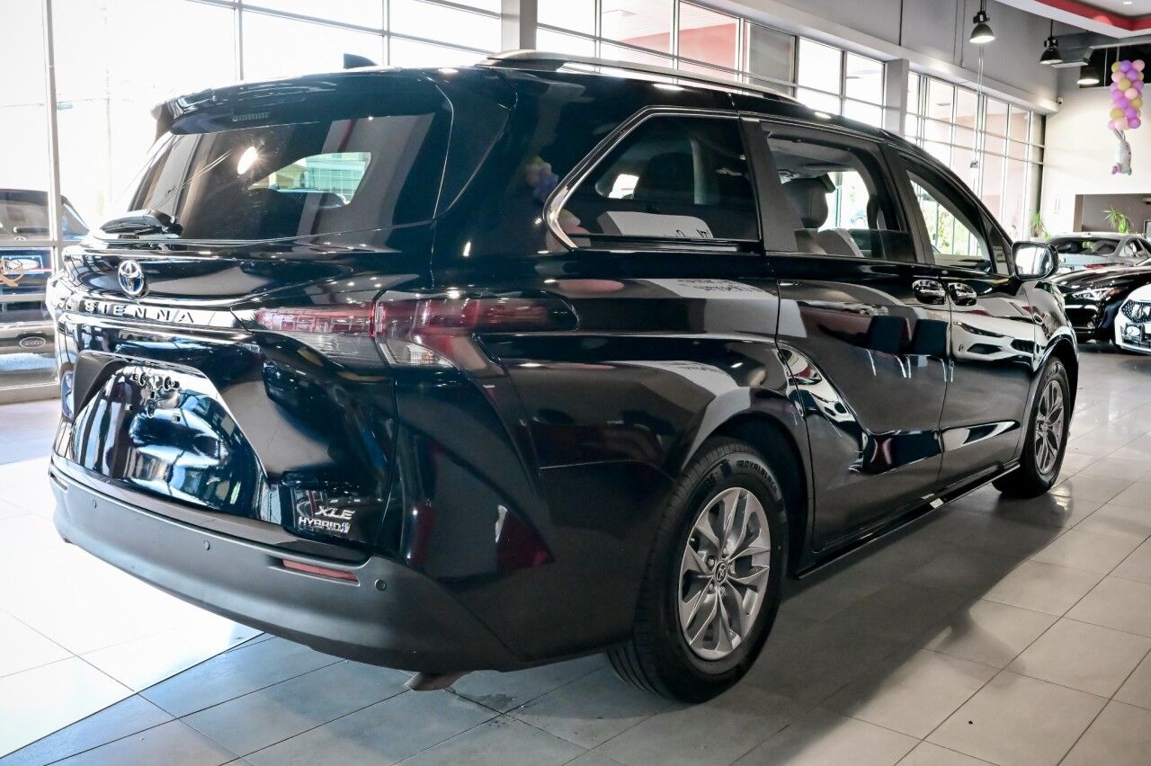 2023 Toyota Sienna XLE Springfield NJ