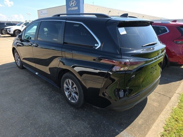 2023 Toyota Sienna XLE Cape Girardeau MO