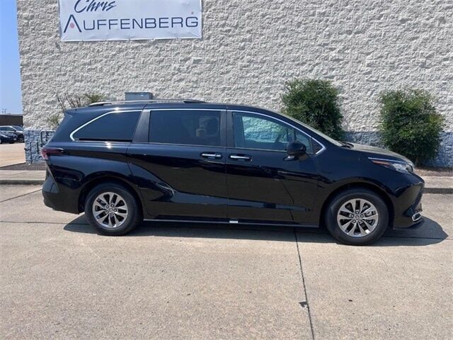 2023 Toyota Sienna XLE Cape Girardeau MO