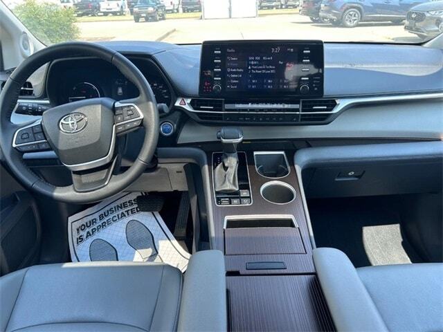 2023 Toyota Sienna XLE Cape Girardeau MO