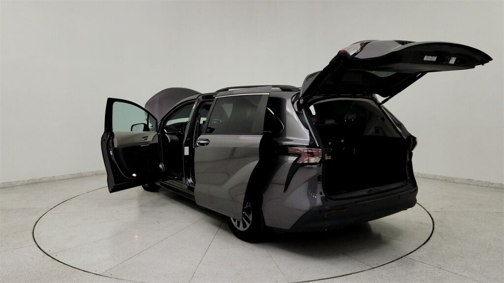 2023 Toyota Sienna XLE Laurel MD