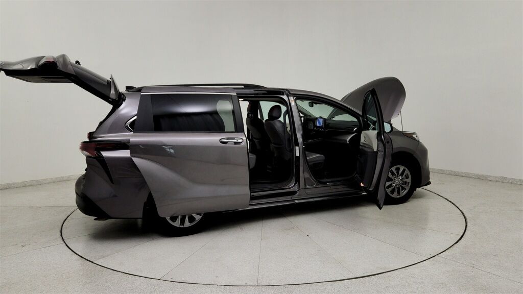 2023 Toyota Sienna XLE Laurel MD