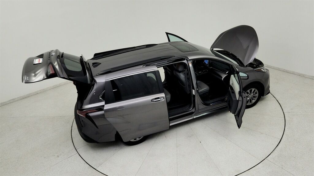 2023 Toyota Sienna XLE Laurel MD