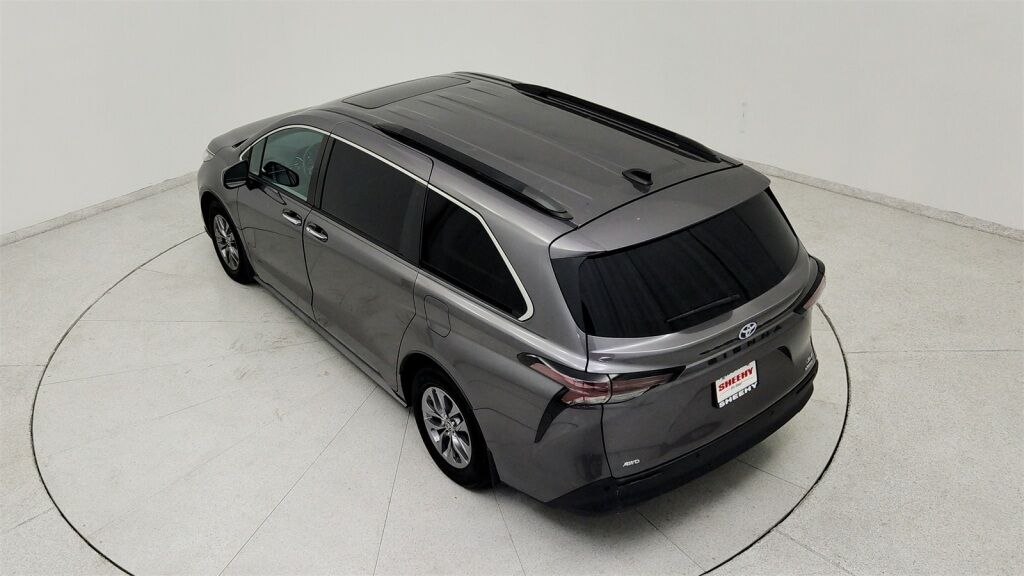 2023 Toyota Sienna XLE Laurel MD