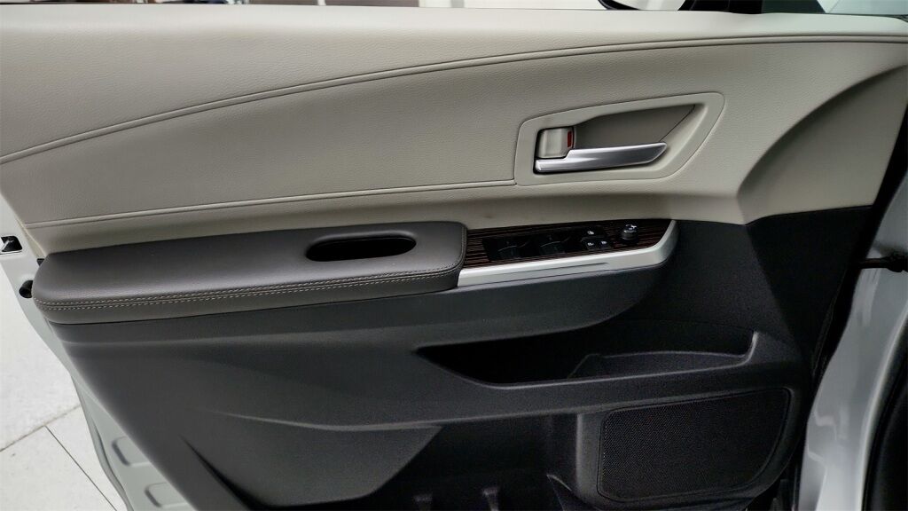 2023 Toyota Sienna XLE Laurel MD