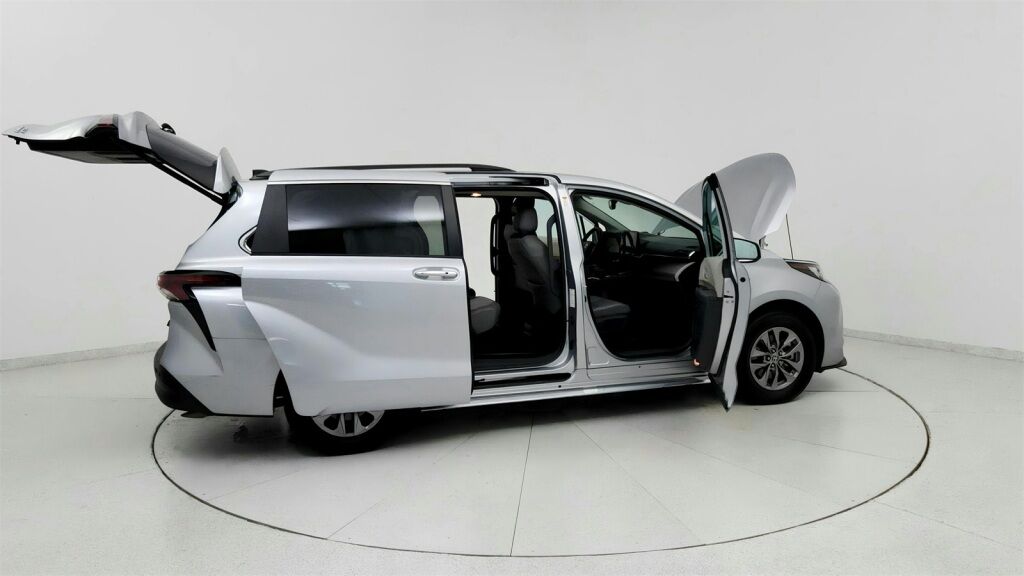 2023 Toyota Sienna XLE Laurel MD