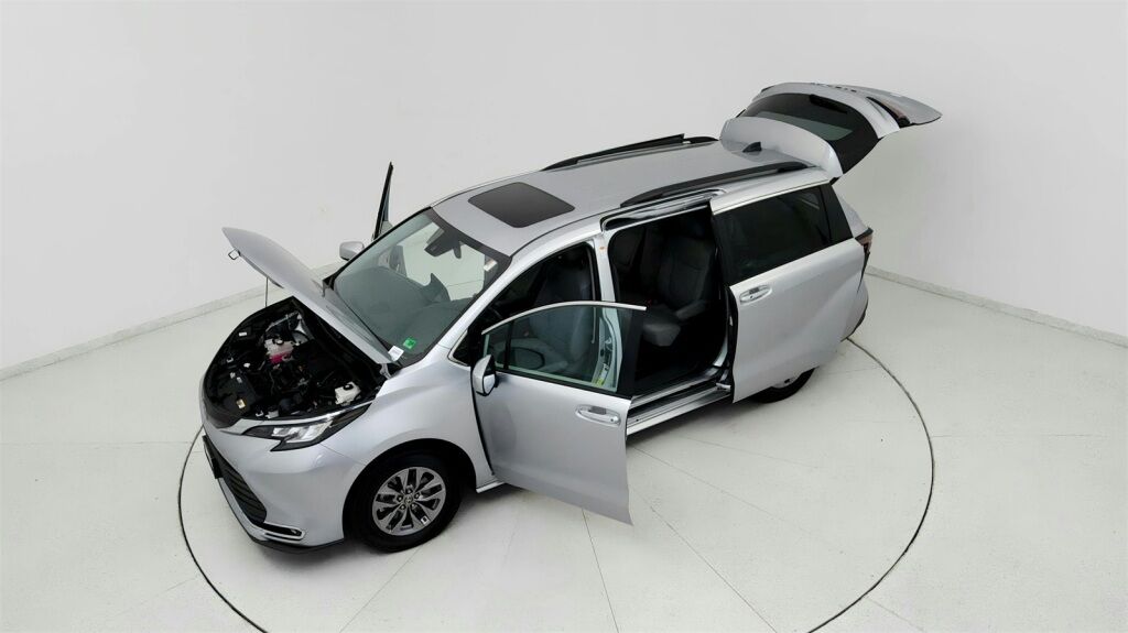 2023 Toyota Sienna XLE Laurel MD