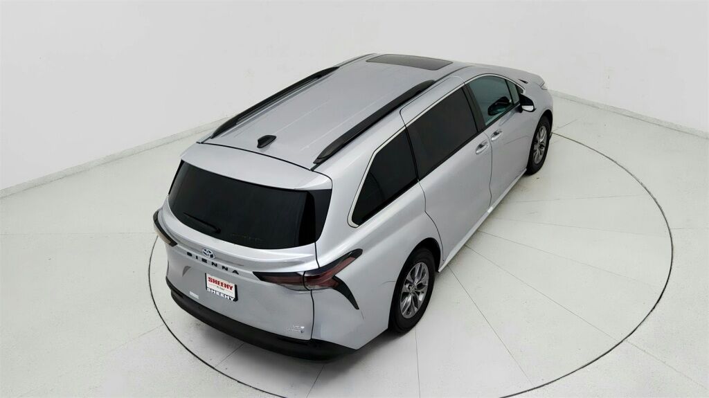 2023 Toyota Sienna XLE Laurel MD