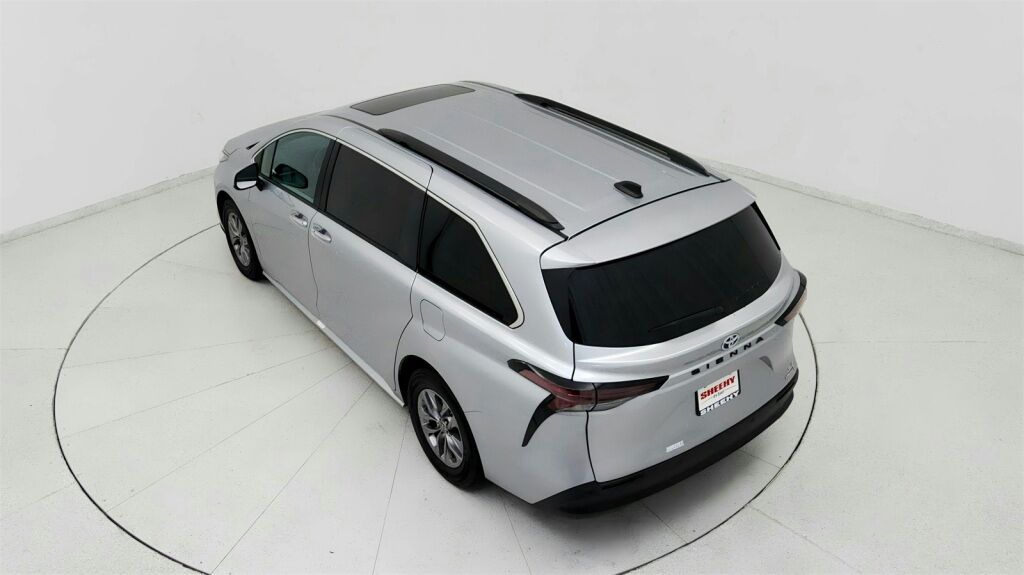 2023 Toyota Sienna XLE Laurel MD
